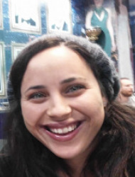 רעות  קוממי